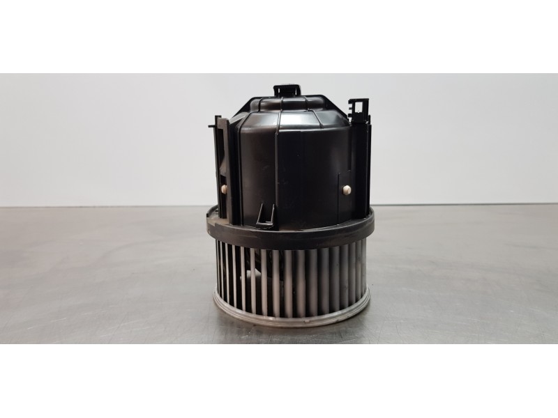 Recambio de motor calefaccion para land rover discovery sport pure referencia OEM IAM LR112269 HK7218456AA 