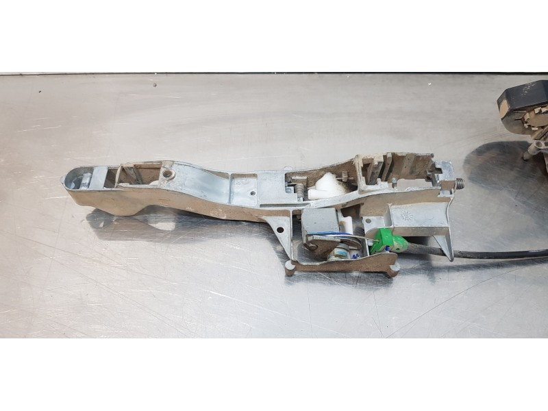 Recambio de cerradura puerta delantera derecha para citroen c3 picasso sx referencia OEM IAM 9681725380   Recambio de cerradura puerta delantera derecha para citroen c3 picasso sx referencia OEM IAM 9681725380