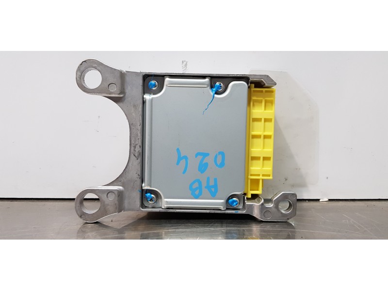 Recambio de kit airbag para toyota rav 4 (a3) executive referencia OEM IAM 8917042330   Recambio de kit airbag para toyota rav 4 (a3) executive referencia OEM IAM 8917042330