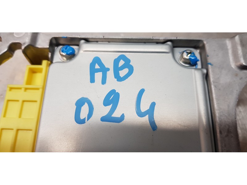 Recambio de kit airbag para toyota rav 4 (a3) executive referencia OEM IAM 8917042330   Recambio de kit airbag para toyota rav 4 (a3) executive referencia OEM IAM 8917042330