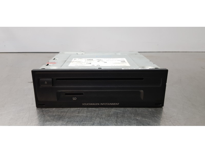 Recambio de sistema navegacion gps para volkswagen golf vii sportsvan edition bluemotion tech referencia OEM IAM 3Q0035824A   Recambio de sistema navegacion gps para volkswagen golf vii sportsvan edition bluemotion tech referencia OEM IAM 3Q0035824A