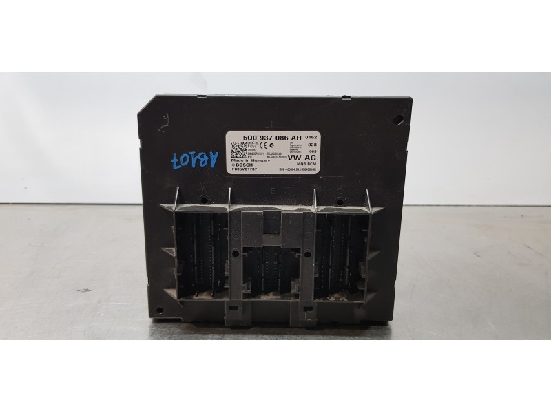 Recambio de modulo electronico para volkswagen golf vii sportsvan edition bluemotion tech referencia OEM IAM 5Q0937086AH  