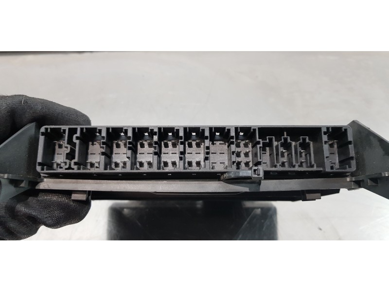 Recambio de centralita asientos para mercedes clase s (w220) berlina 400 cdi (220.028) referencia OEM IAM 2208203185  