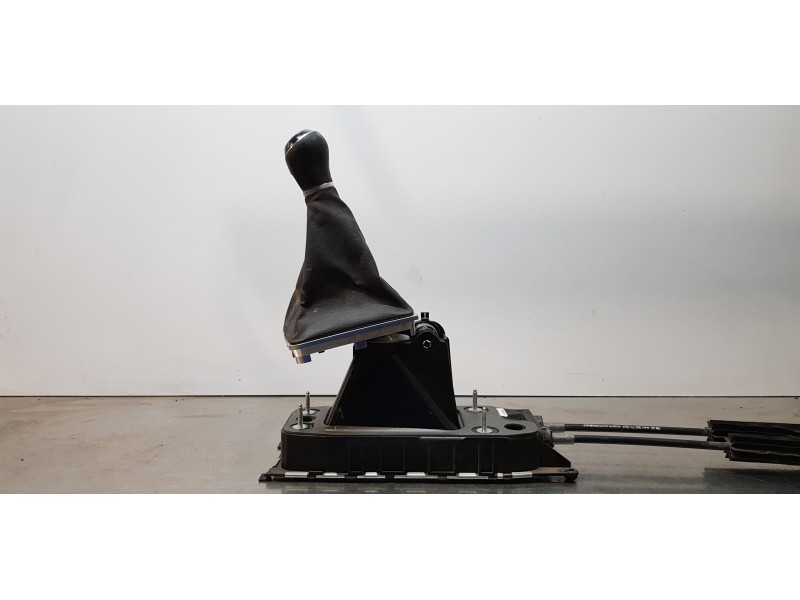 Recambio de palanca cambio para volkswagen golf vii sportsvan edition bluemotion tech referencia OEM IAM 510711049J   Recambio de palanca cambio para volkswagen golf vii sportsvan edition bluemotion tech referencia OEM IAM 510711049J