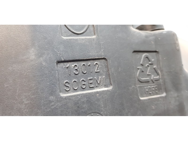 Recambio de deposito limpia para maserati quattroporte básico referencia OEM IAM 0107073  