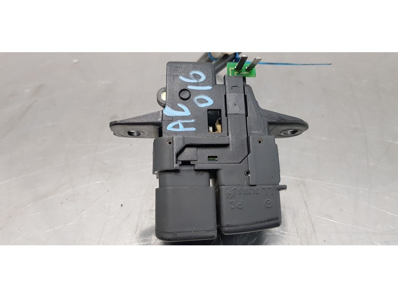 Recambio de guantera para mercedes clase s (w220) berlina 400 cdi (220.028) referencia OEM IAM A2206800784  