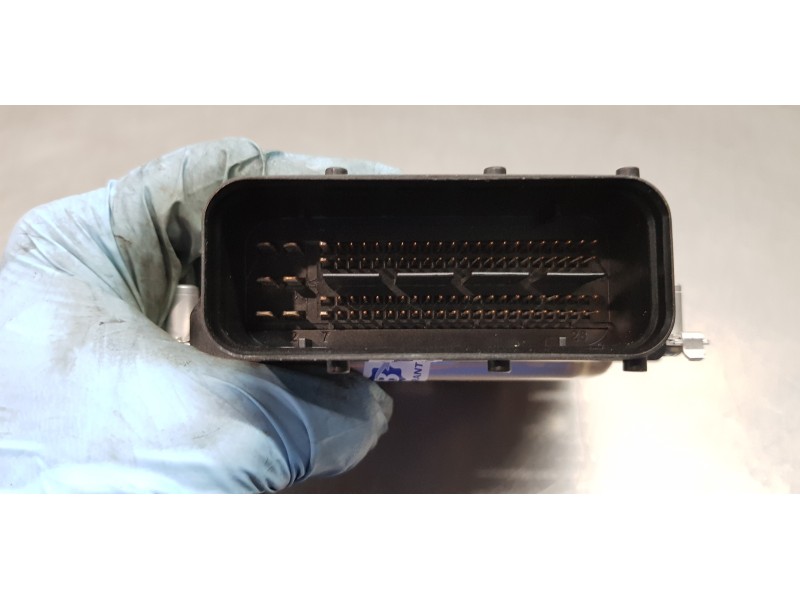 Recambio de modulo electronico para kia ceed sportswagon tech referencia OEM IAM 296102U233 0281037259 