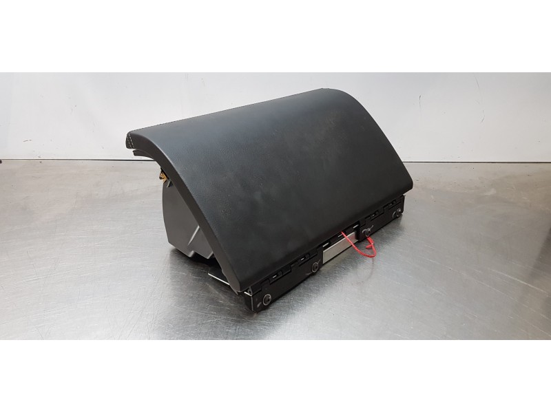 Recambio de guantera para maserati quattroporte básico referencia OEM IAM 66523200  