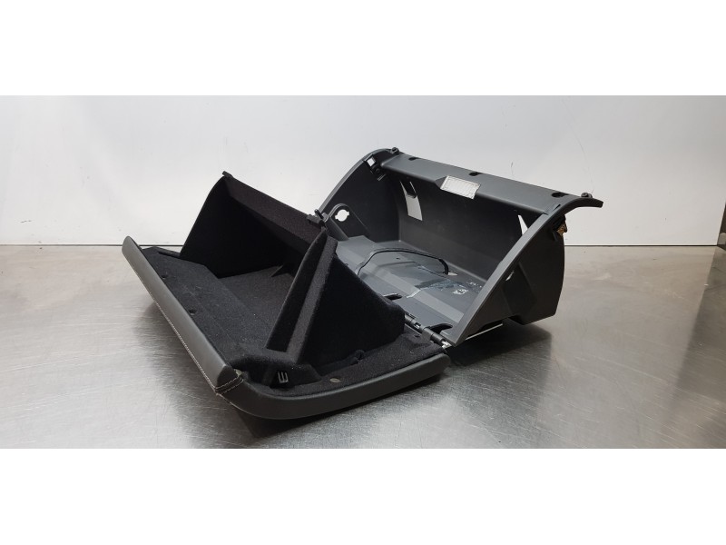 Recambio de guantera para maserati quattroporte básico referencia OEM IAM 66523200  