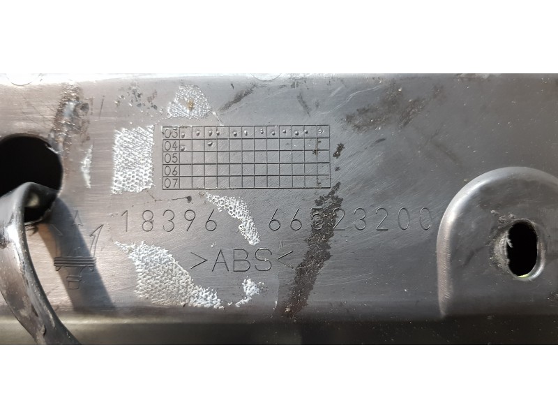 Recambio de guantera para maserati quattroporte básico referencia OEM IAM 66523200  
