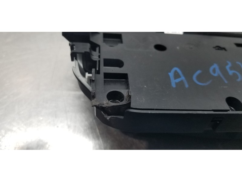 Recambio de mando climatizador para peugeot 308 sw access referencia OEM IAM 98177994ZD  