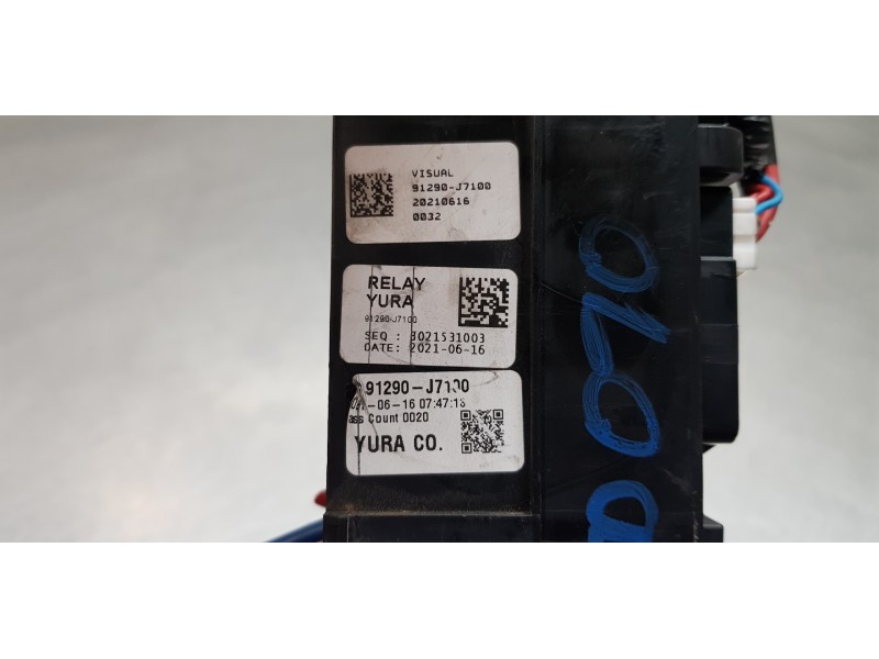Recambio de caja reles / fusibles para kia ceed sportswagon tech referencia OEM IAM 91290J7100  