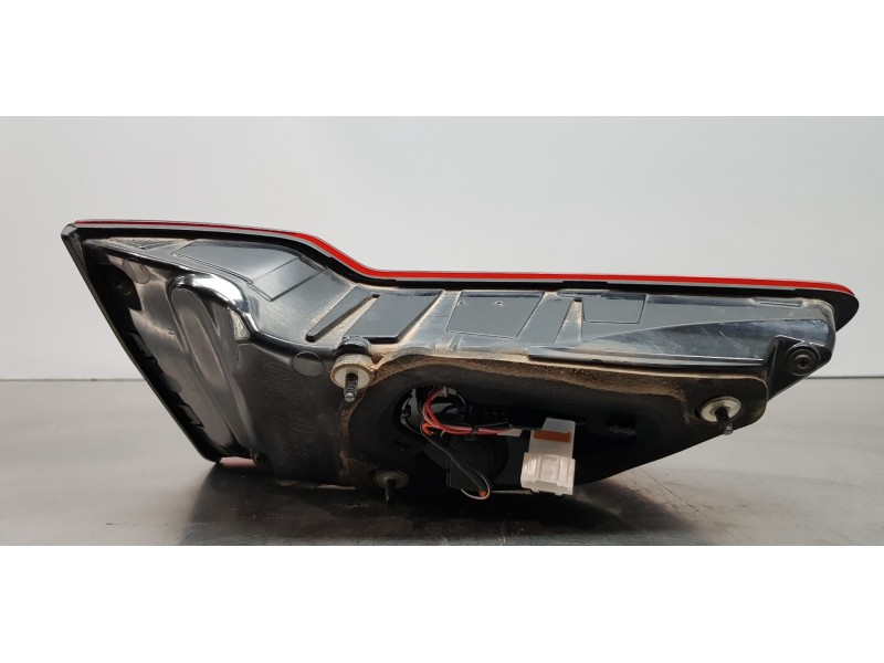 Recambio de piloto trasero derecho interior para kia ceed sportswagon tech referencia OEM IAM 92404J7150  