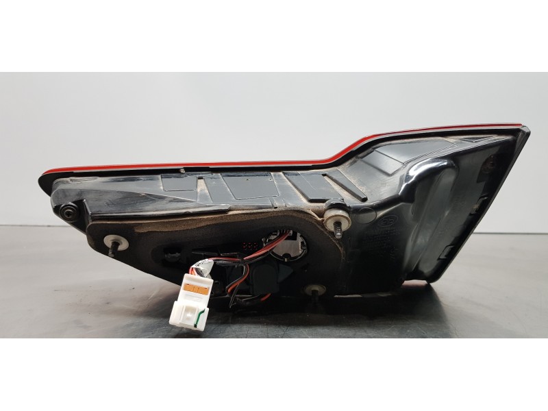 Recambio de piloto trasero izquierdo interior para kia ceed sportswagon tech referencia OEM IAM 92403J7150  