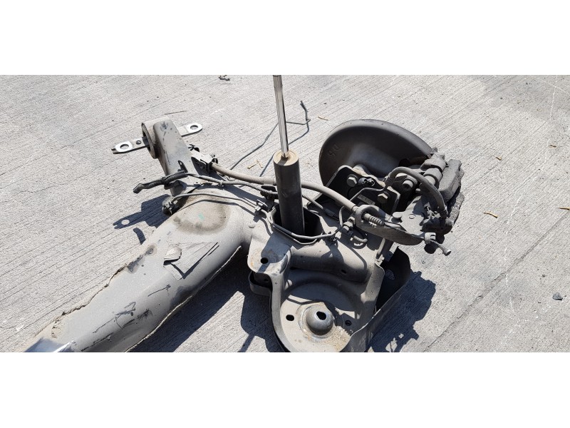 Recambio de puente trasero para peugeot 308 sw access referencia OEM IAM 9827421180   Recambio de puente trasero para peugeot 308 sw access referencia OEM IAM 9827421180