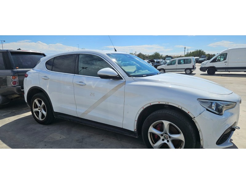 alfa romeo stelvio (630) del año 2018