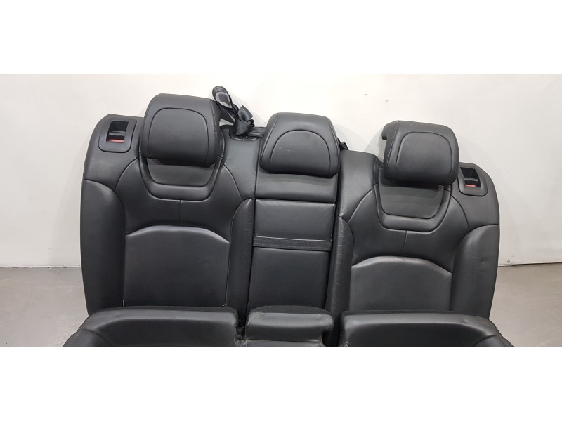Recambio de asientos traseros segunda fila para citroen c5 station wagon exclusive referencia OEM IAM 8852X6  