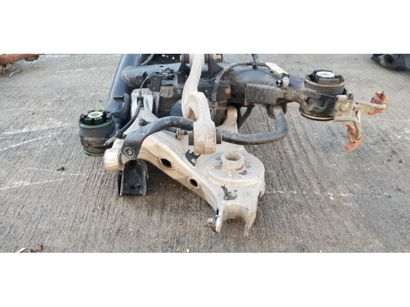 Recambio de puente trasero para land rover discovery sport pure referencia OEM IAM LR176251 FK725K091AP LR078717