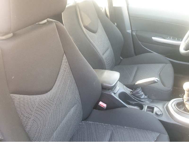 peugeot 308 del año 2011