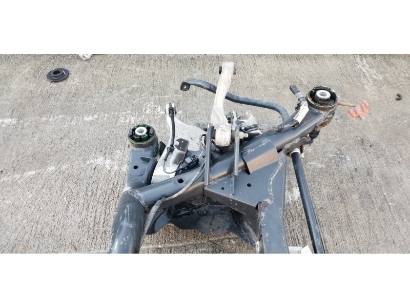 Recambio de puente trasero para land rover discovery sport pure referencia OEM IAM LR176251 FK725K091AP LR078717