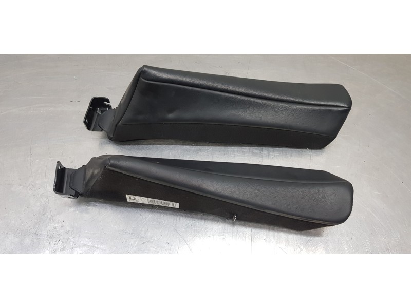 Recambio de asientos traseros segunda fila para citroen c5 station wagon exclusive referencia OEM IAM 8852X6  