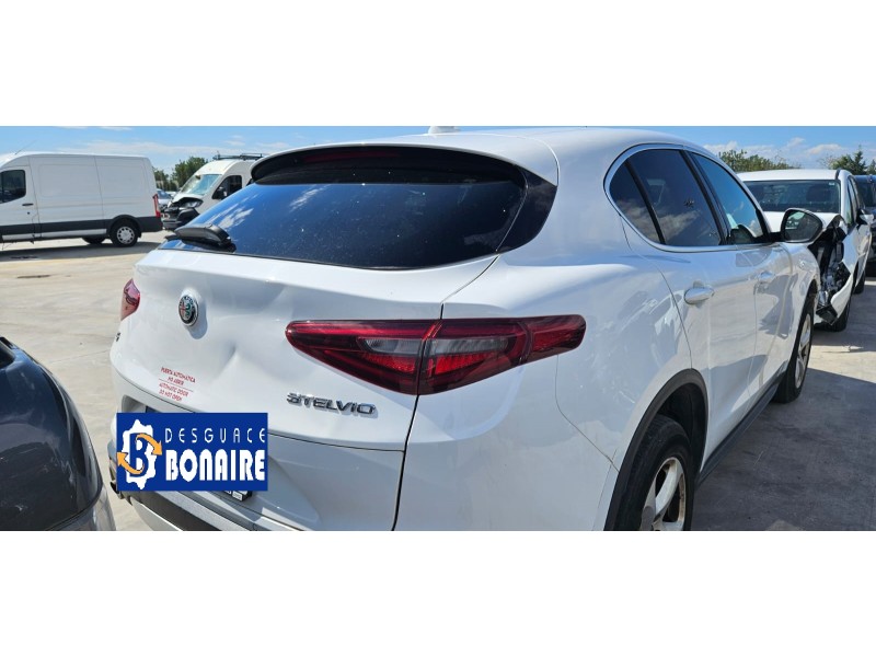 alfa romeo stelvio (630) del año 2018