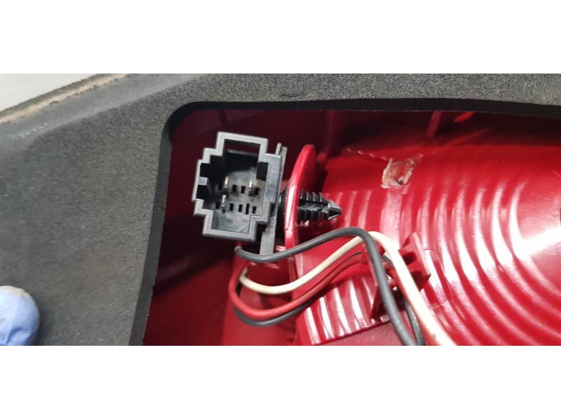 Recambio de piloto trasero izquierdo interior para seat altea (5p1) fr referencia OEM IAM 5P89451079B9   Recambio de piloto trasero izquierdo interior para seat altea (5p1) fr referencia OEM IAM 5P89451079B9