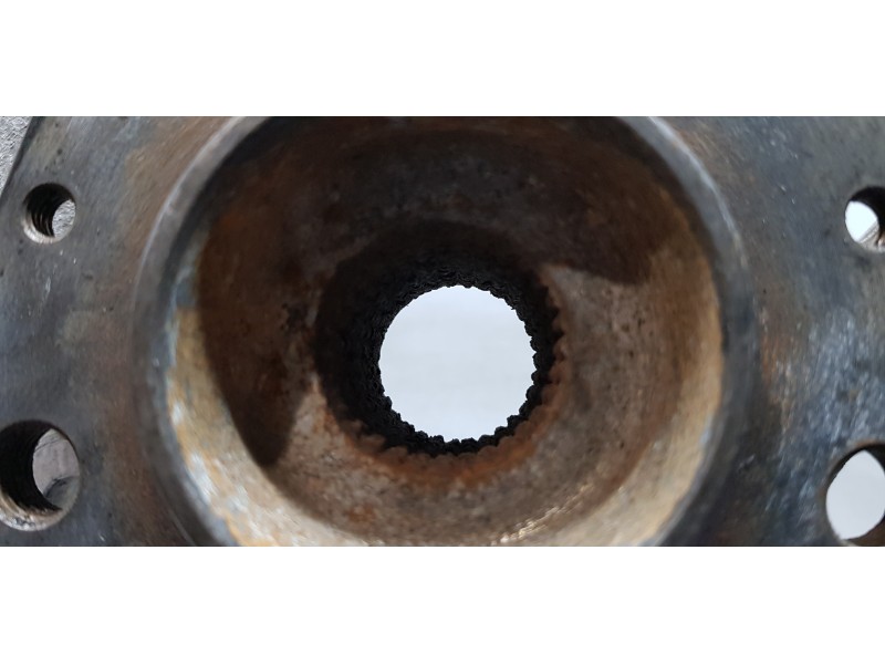 Recambio de mangueta delantera derecha para maserati quattroporte básico referencia OEM IAM 242606  