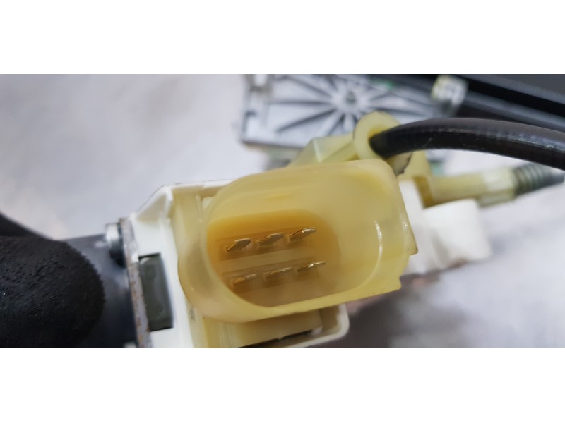 Recambio de elevalunas delantero derecho para bmw serie 3 cabrio (e93) 325d referencia OEM IAM 51337193456   Recambio de elevalunas delantero derecho para bmw serie 3 cabrio (e93) 325d referencia OEM IAM 51337193456