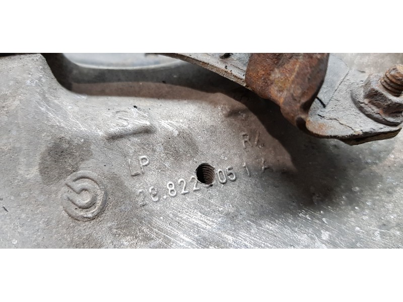 Recambio de mangueta delantera derecha para maserati quattroporte básico referencia OEM IAM 242606  