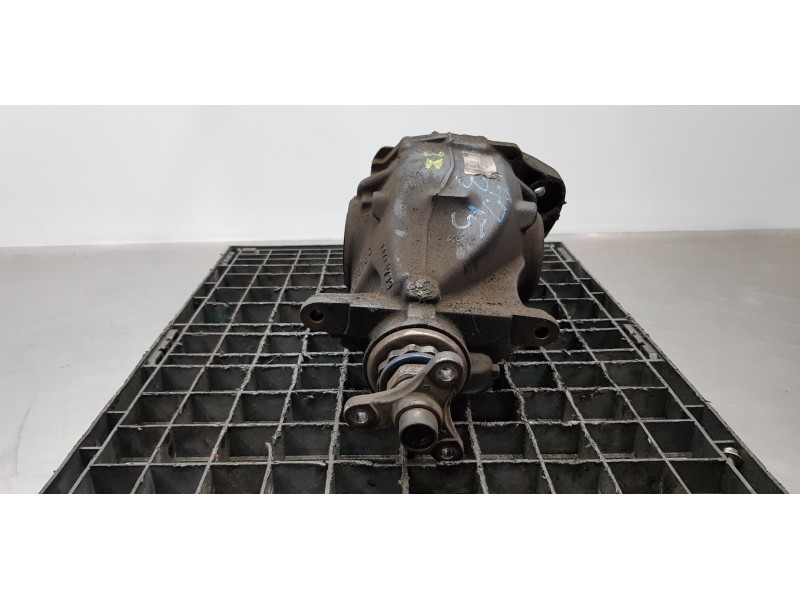 Recambio de diferencial trasero para bmw serie 3 touring (f31) 318d sport line referencia OEM IAM 33108485723 2,81 
