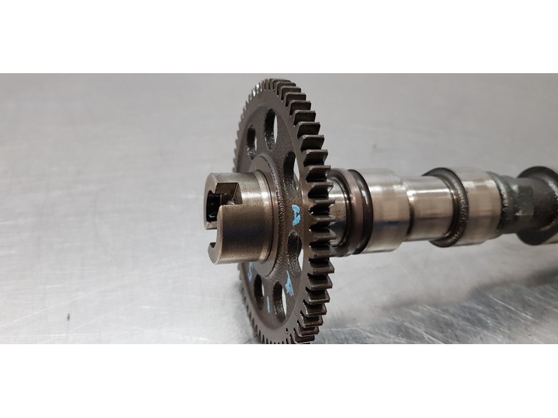 Recambio de arbol de levas para toyota avensis cross sport (t27) executive referencia OEM IAM 135010R010  