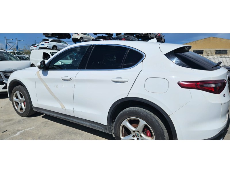 alfa romeo stelvio (630) del año 2018