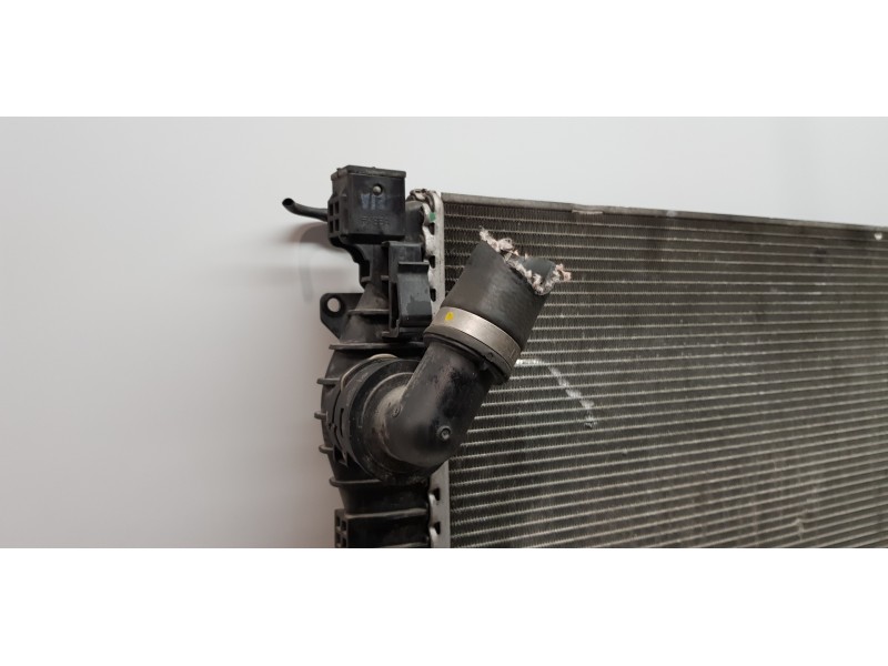 Recambio de radiador agua para land rover discovery sport pure referencia OEM IAM LR075359 GJ328005CB 