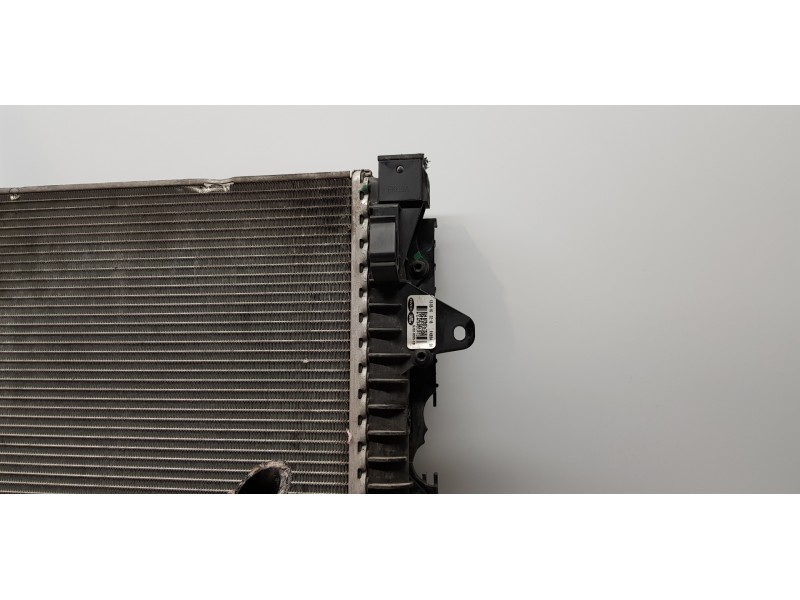Recambio de radiador agua para land rover discovery sport pure referencia OEM IAM LR075359 GJ328005CB 