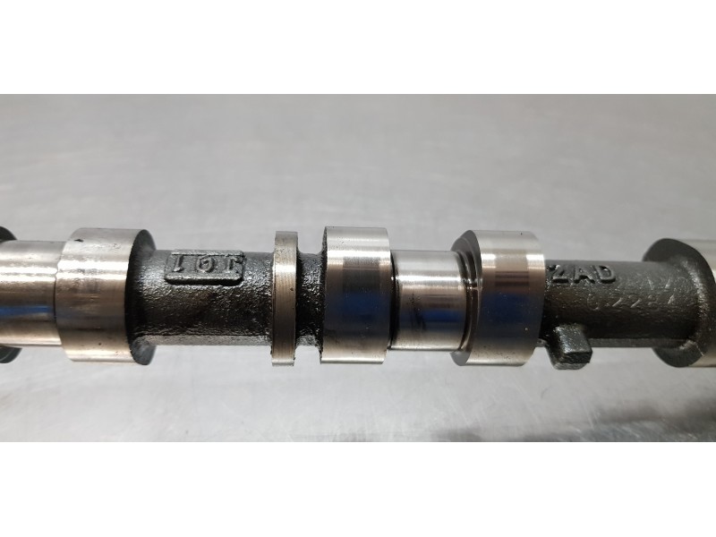 Recambio de arbol de levas para toyota avensis cross sport (t27) executive referencia OEM IAM 135020R010  