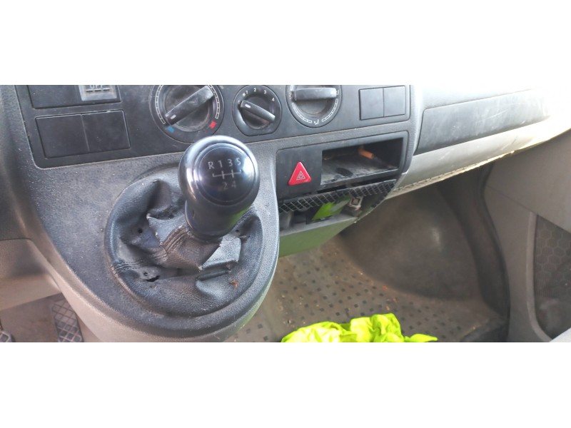 volkswagen t5 transporter/furgoneta del año 2008