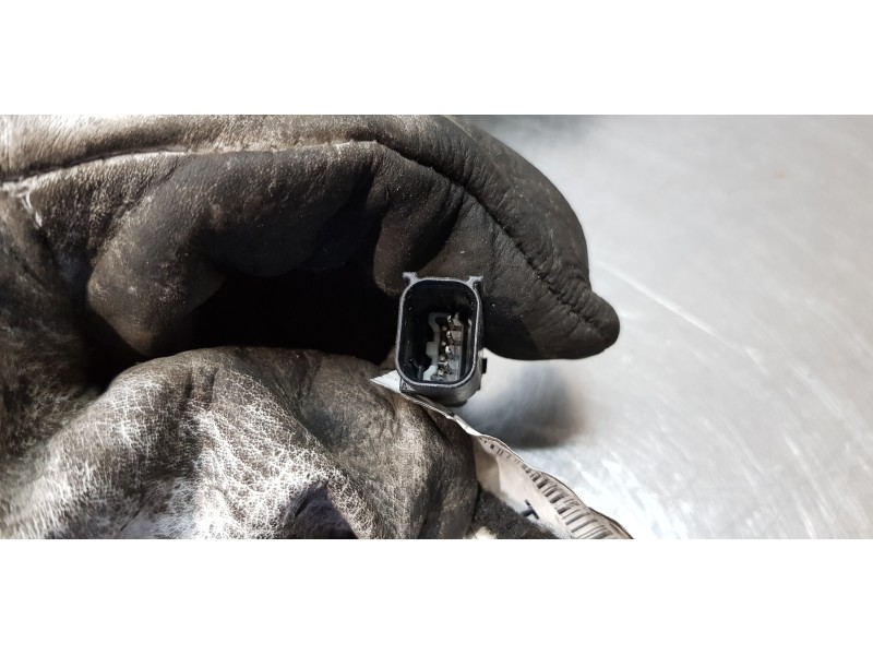 Recambio de maneta exterior porton para ford ecosport trend referencia OEM IAM CN15A219A65NF   Recambio de maneta exterior porton para ford ecosport trend referencia OEM IAM CN15A219A65NF