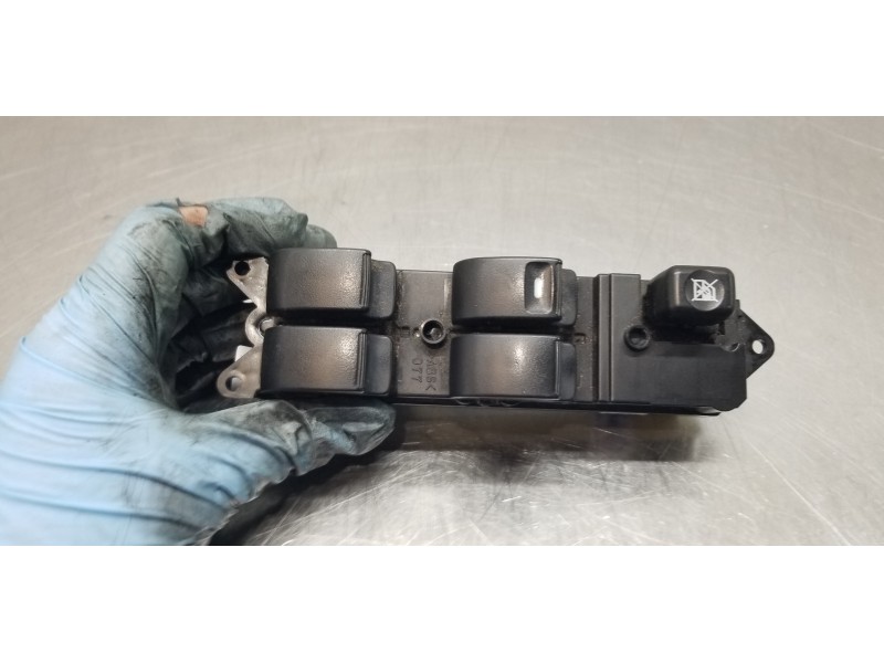 Recambio de mando elevalunas delantero izquierdo para mitsubishi grandis (na0w) 2.0 di d referencia OEM IAM MN141066   Recambio de mando elevalunas delantero izquierdo para mitsubishi grandis (na0w) 2.0 di d referencia OEM IAM MN141066