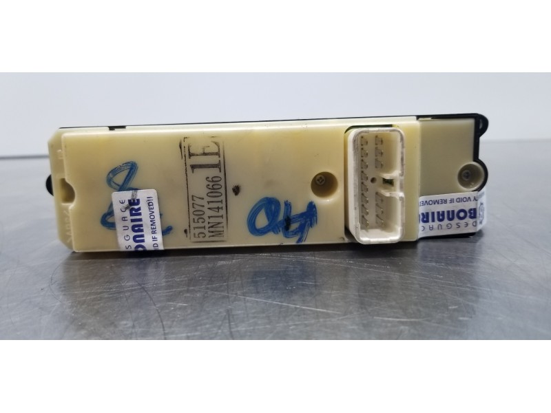 Recambio de mando elevalunas delantero izquierdo para mitsubishi grandis (na0w) 2.0 di d referencia OEM IAM MN141066   Recambio de mando elevalunas delantero izquierdo para mitsubishi grandis (na0w) 2.0 di d referencia OEM IAM MN141066