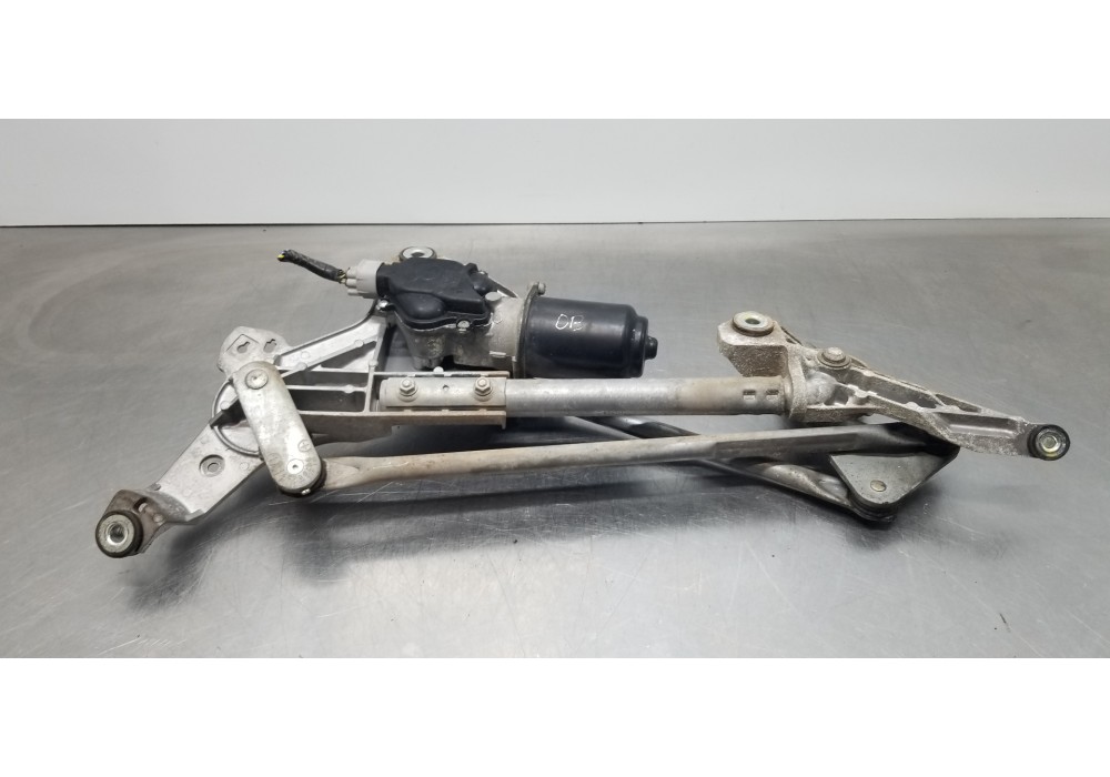 Recambio de motor limpia delantero para mitsubishi grandis (na0w) 2.0 di d referencia OEM IAM 8250A138 MN182409 