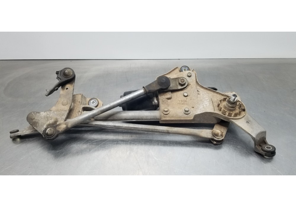 Recambio de motor limpia delantero para mitsubishi grandis (na0w) 2.0 di d referencia OEM IAM 8250A138 MN182409 