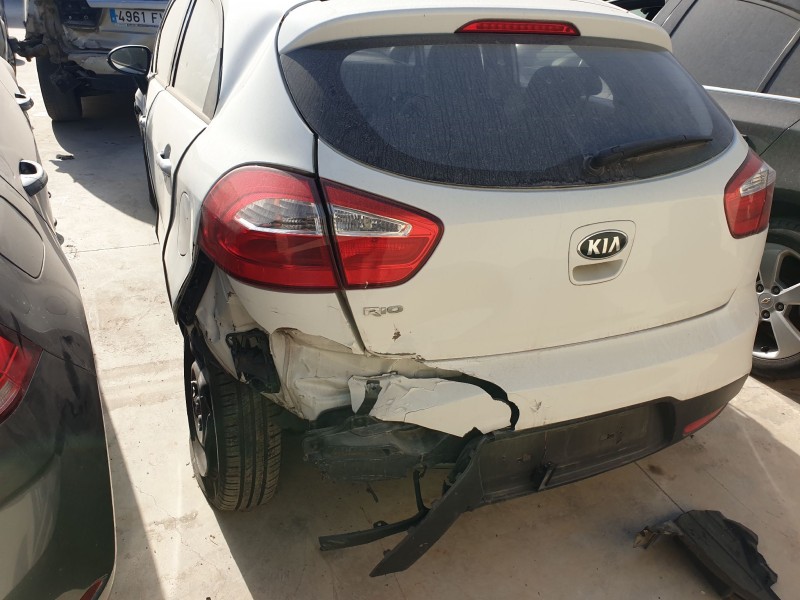 kia rio del año 2014