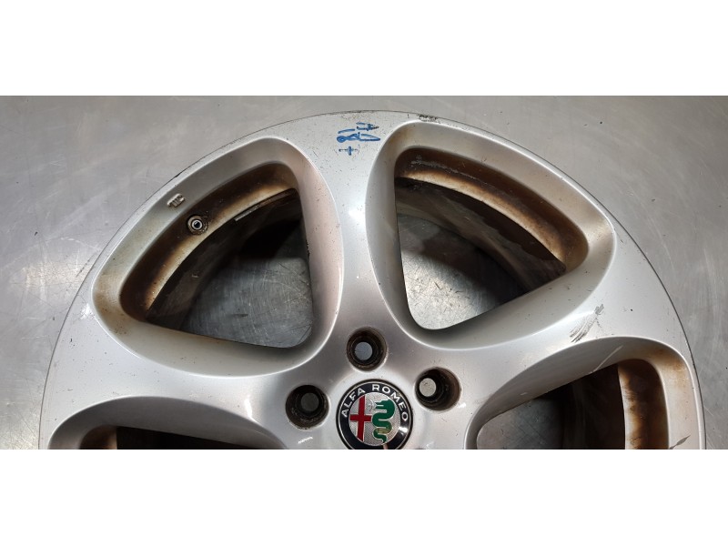 Recambio de llanta para alfa romeo stelvio (630) basis q4 referencia OEM IAM 156117306  