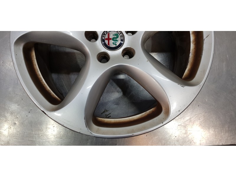 Recambio de llanta para alfa romeo stelvio (630) basis q4 referencia OEM IAM 156117306  