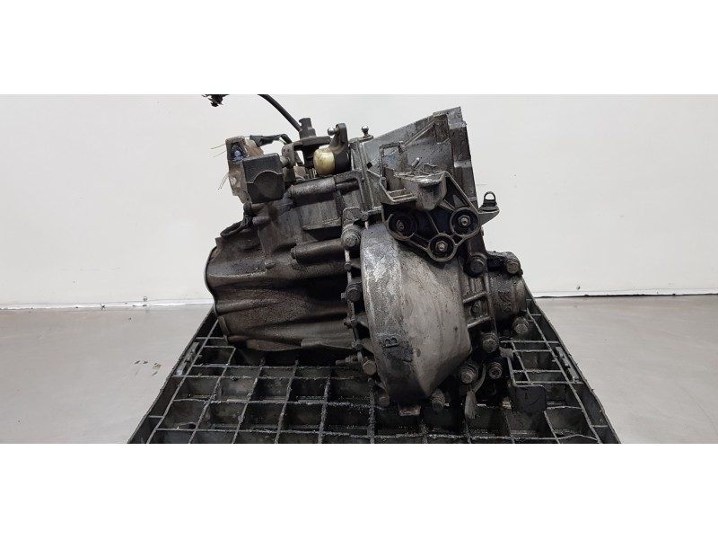 Recambio de caja cambios para peugeot 308 sw active referencia OEM IAM 20MB41  