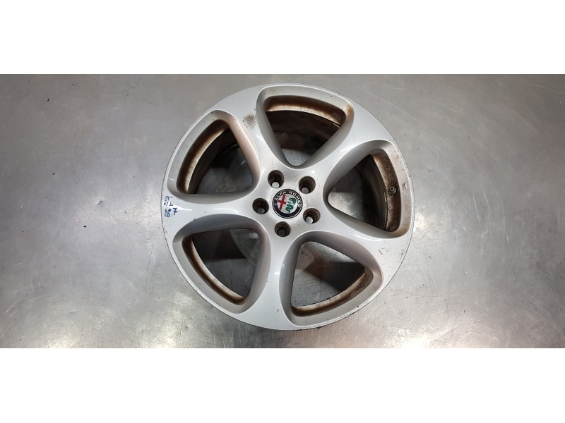 Recambio de llanta para alfa romeo stelvio (630) basis q4 referencia OEM IAM 156117306  