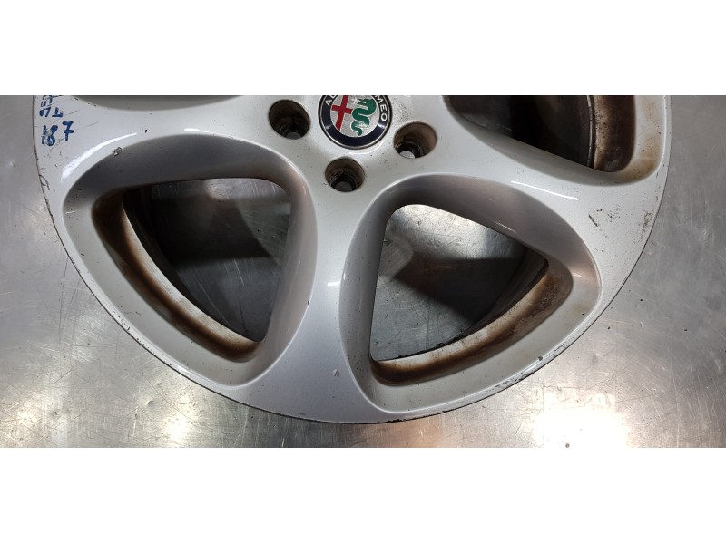 Recambio de llanta para alfa romeo stelvio (630) basis q4 referencia OEM IAM 156117306  