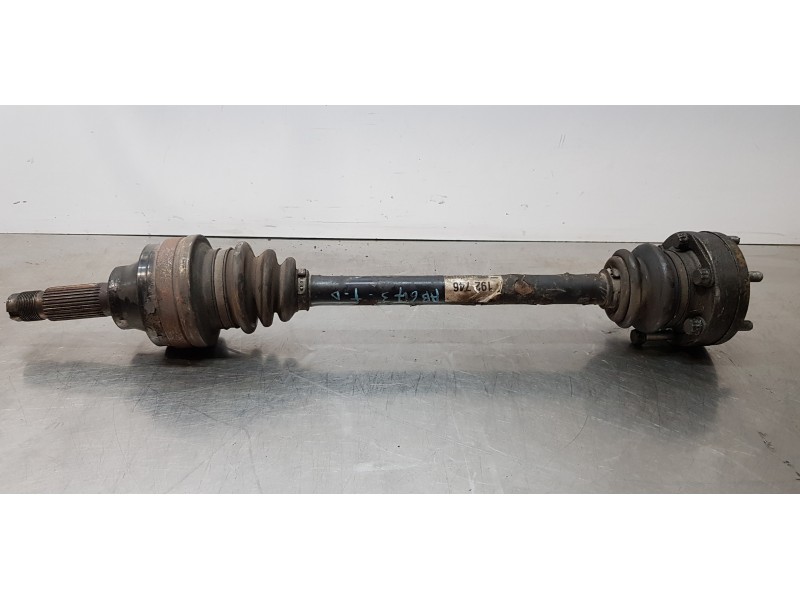 Recambio de transmision trasera derecha para maserati quattroporte básico referencia OEM IAM 192746  