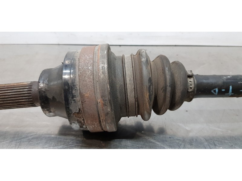 Recambio de transmision trasera derecha para maserati quattroporte básico referencia OEM IAM 192746  